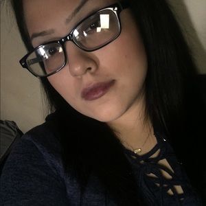 Meet your Posher, Vanessa